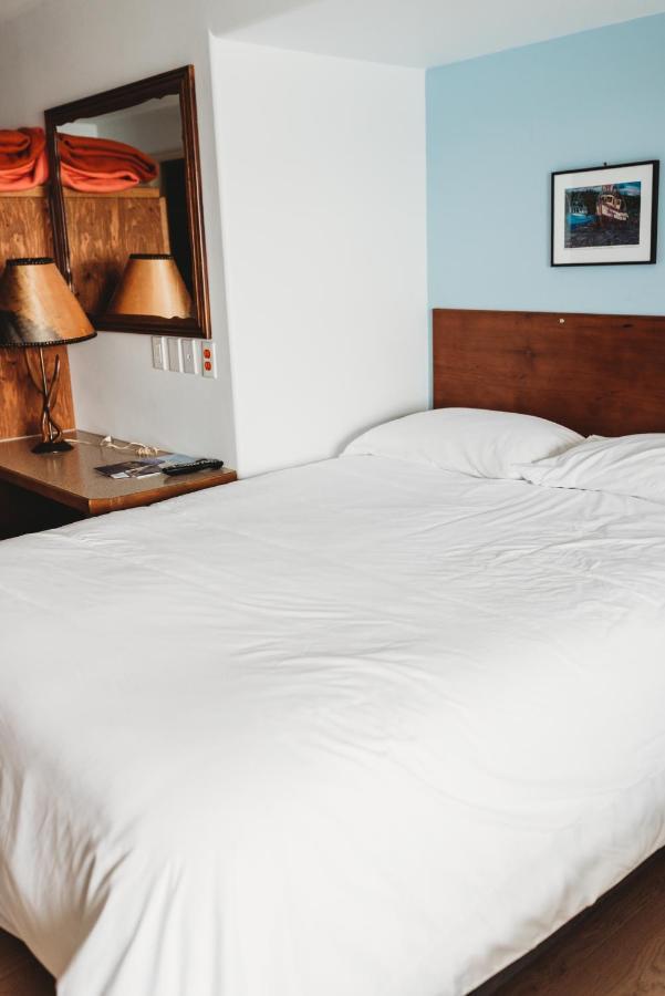 Sointula The Oceanfront Hotel מראה חיצוני תמונה