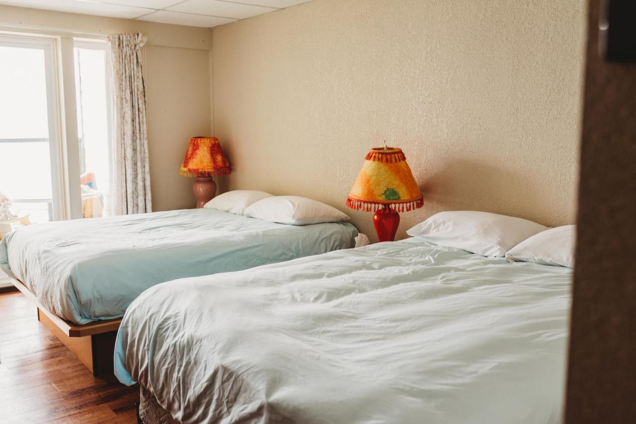 Sointula The Oceanfront Hotel מראה חיצוני תמונה